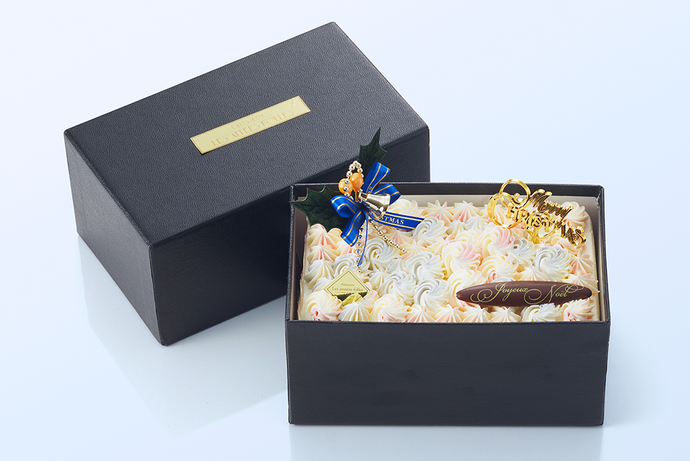 恵比寿≪パティスリー レザネフォール≫ブリヤン ノエルキャレ（送料込） ★ 税込5,400円（本体価格：5,000円）