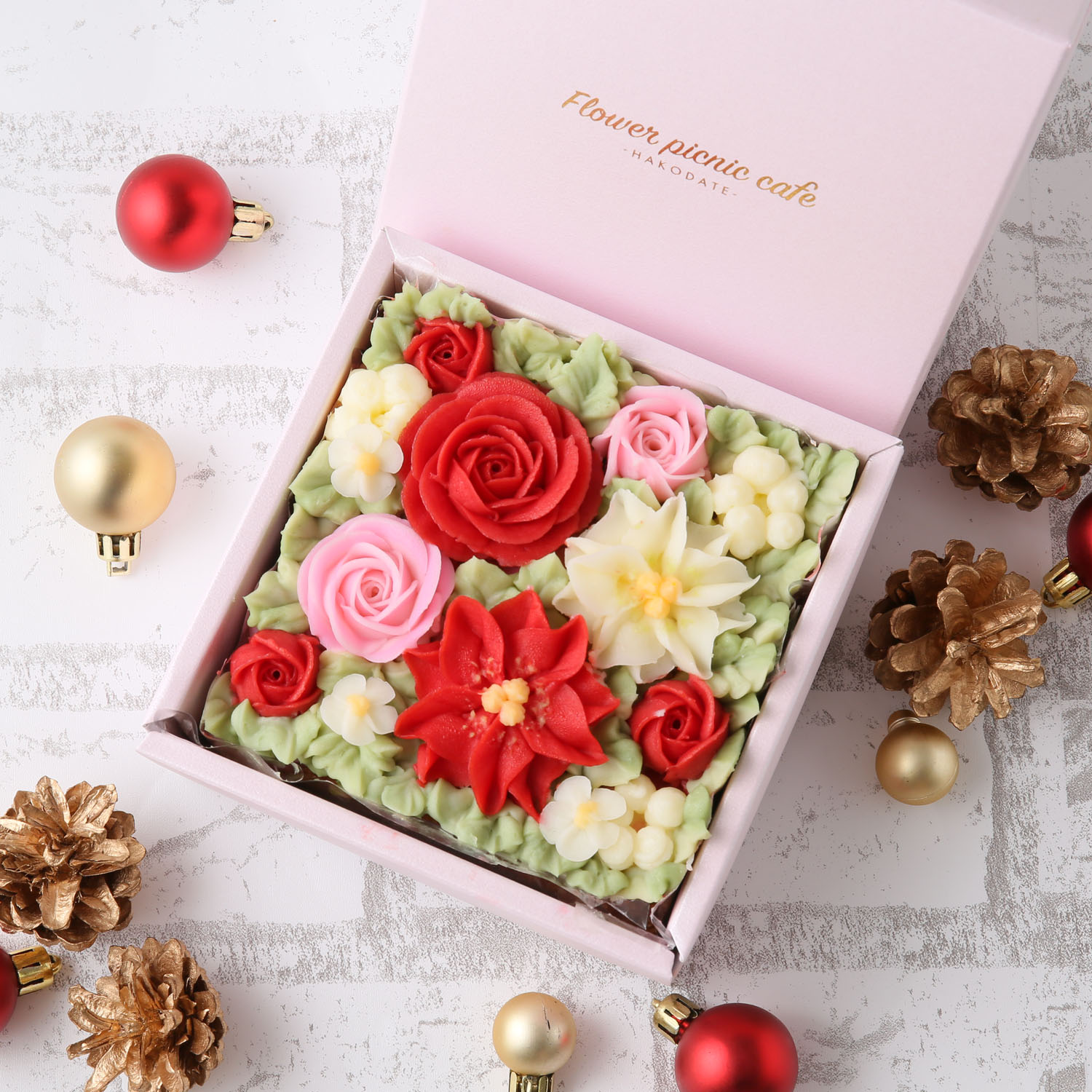 Xmas Sq96 フラワーピクニックカフェ 食べられるお花のクリスマスボックスケーキ ポインセチア 22xmas Sqb2 096 ギフト通販なら東急百貨店ネットショッピング