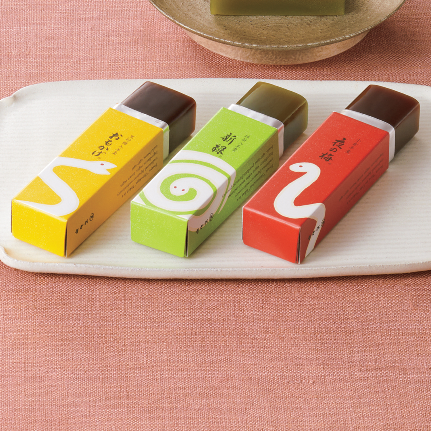 とらや 羊羹 三本入り 夜の梅 おもかげ 新緑 ショップ 竹皮包羊羹 3本