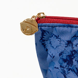 ニコライ バーグマン ドラえもん ポーチ ブルー 10h5 hand200608 ギフト通販なら東急百貨店ネットショッピング