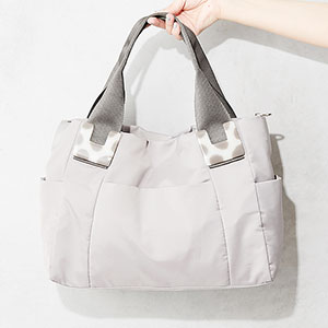 ミミミ Mimimi 樹脂パーツトートバッグm グレー Sq2f Mimi0710 ギフト通販なら東急百貨店ネットショッピング