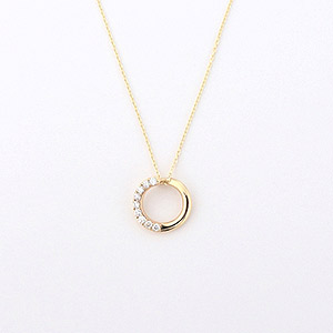 ≪anapnoe≫Only halfway necklace
