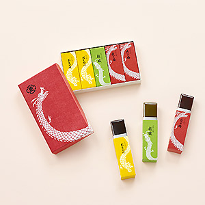 ≪とらや≫小形羊羹5本入 干支柄化粧箱