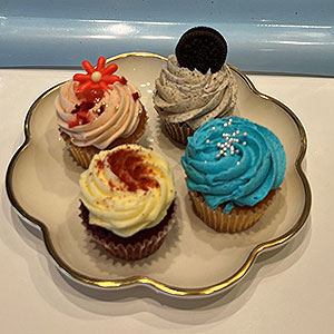 ≪ローラズ・カップケーキ 東京≫タイニーサイズ・カップケーキ 4個